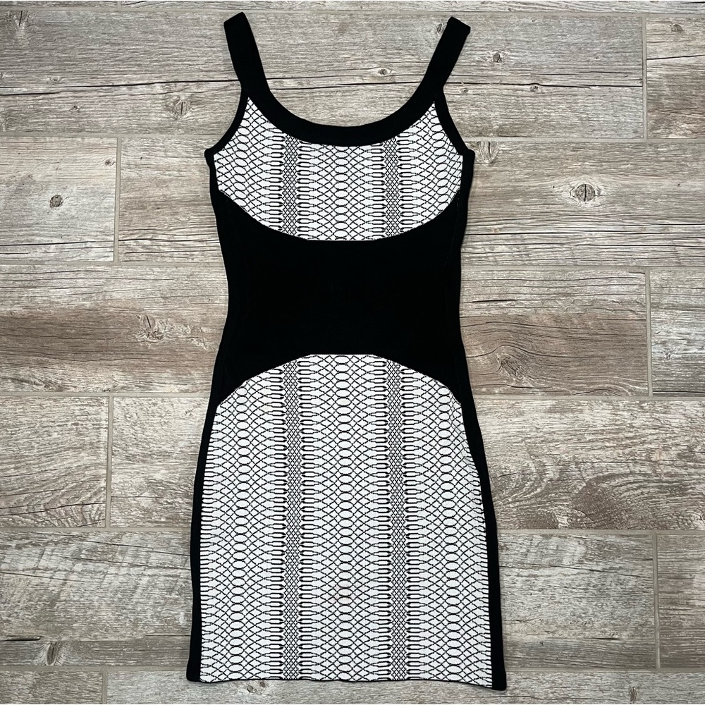 GUESS by MARCIANO Colorblock Bodycon Mini Dress